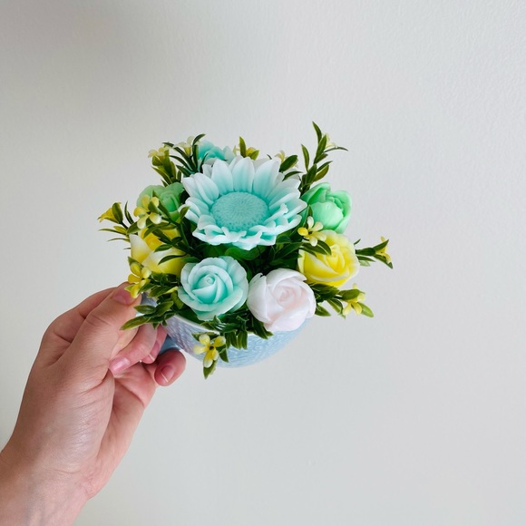 Soap Flowers - Picture 4 of 7